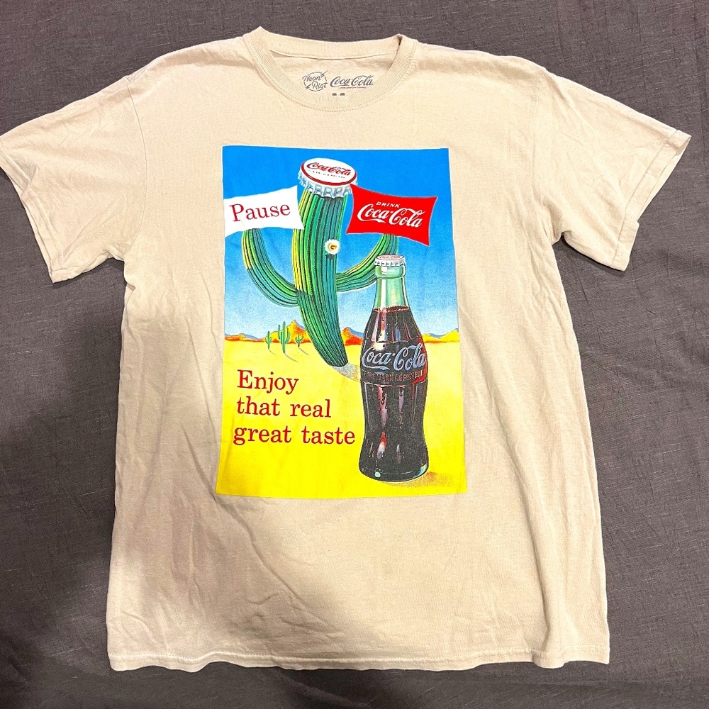 Coca Cola Cactus Vintage Ad Neon Riot Men's T shirt Size M